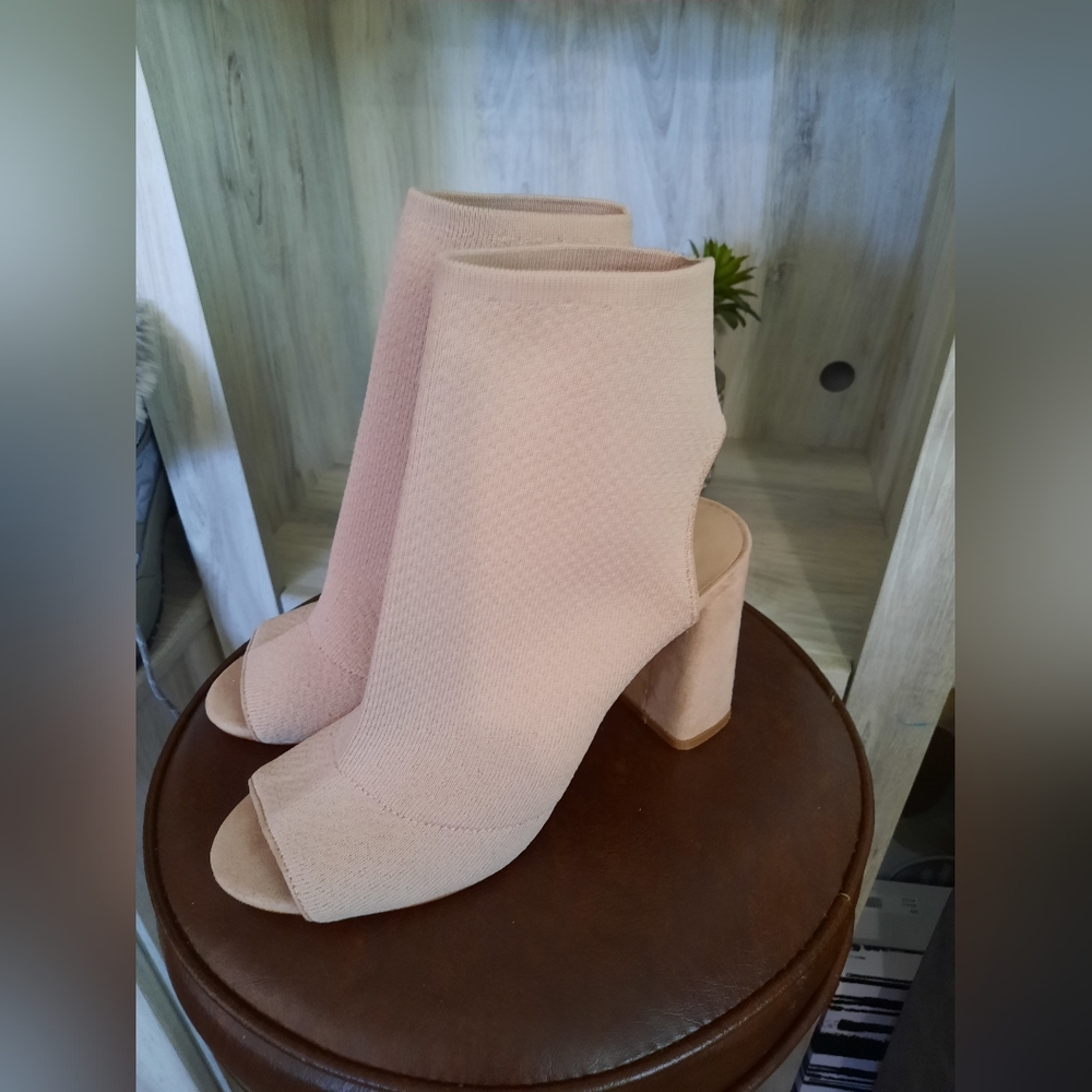 ALDO Umber Heels size 8 used good condition